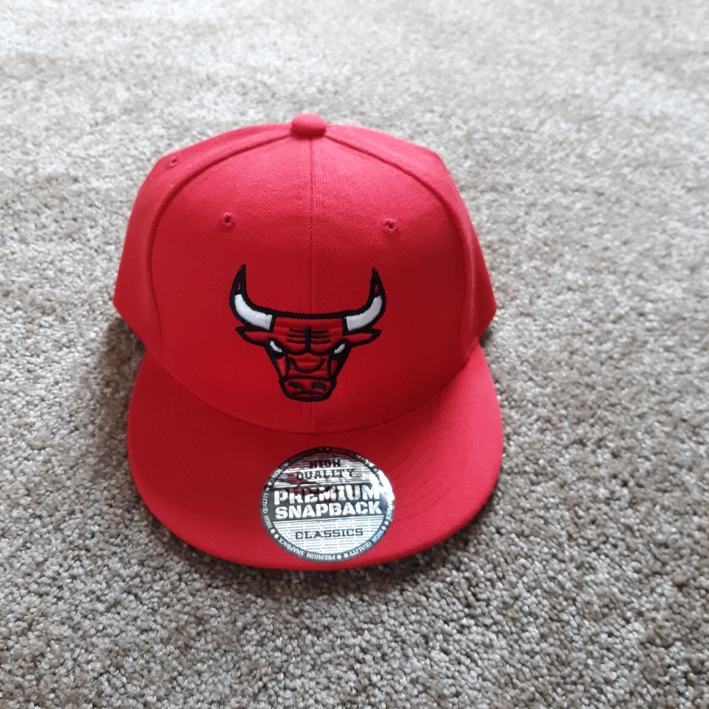 Red snap back